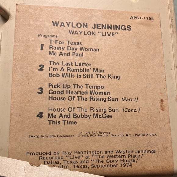 Waylon live 8 track - Picture 2 of 5